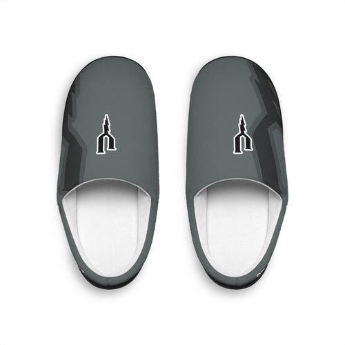 INDOOR SLIPPERS